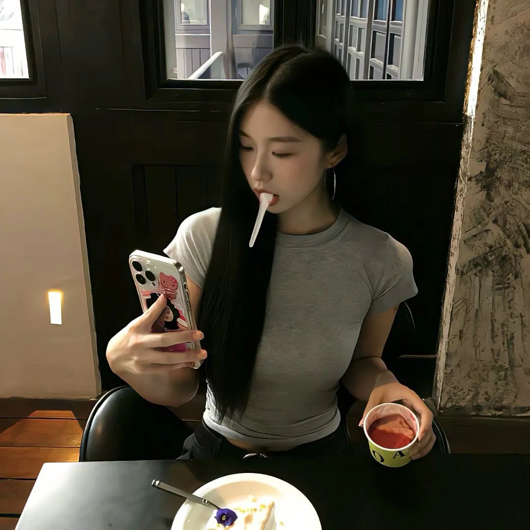 两个伊莲娜